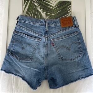 501 Levi’s high rise light wash shorts